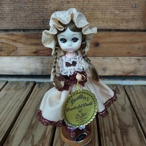 Vintage Big Eye Bradley's Wonderful World of Dolls Carrie Doll 80s